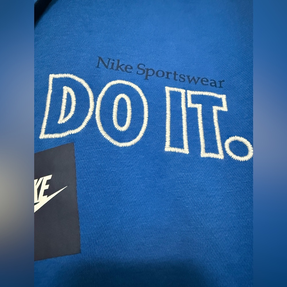 Nike hoodie - Picture 2 of 4
